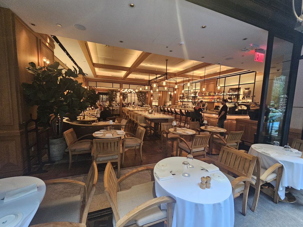 Osteria La Baia NYC restaurant exterior in Midtown West
