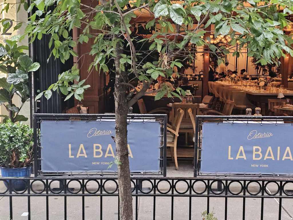 Osteria La Baia NYC elegant dining room in Midtown Manhattan 