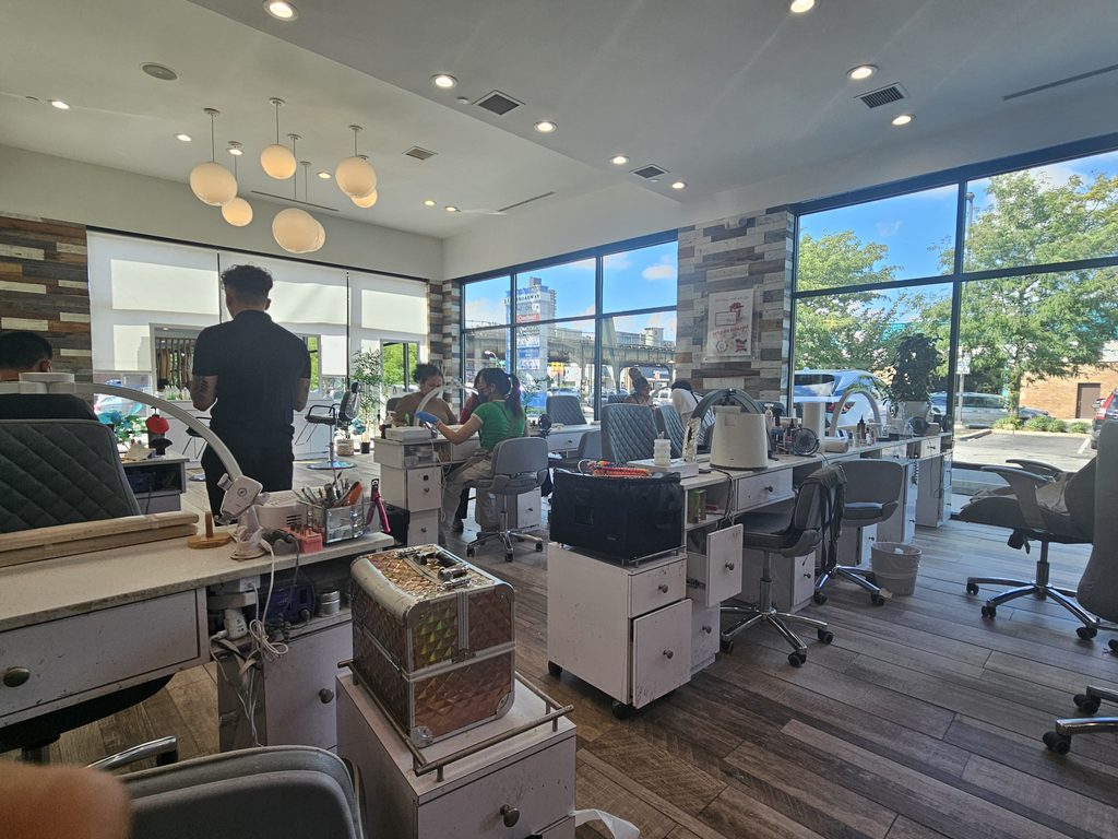 Victoria’s Nails & Bar in the Bronx