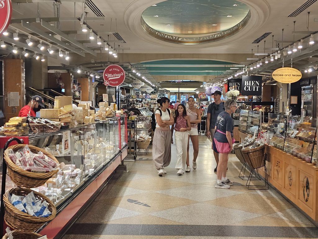 Grand Central Market NYC food vendors and market aisle